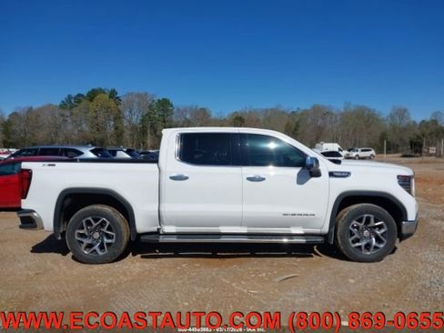 Used 2024 GMC Sierra 1500 SLT w/ SLT Premium Plus Package image 2
