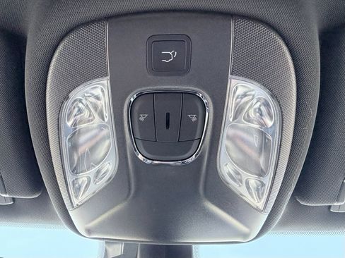 New 2026 Jeep Compass Latitude image 16