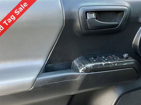 Used 2019 Toyota Tacoma SR5 image 11