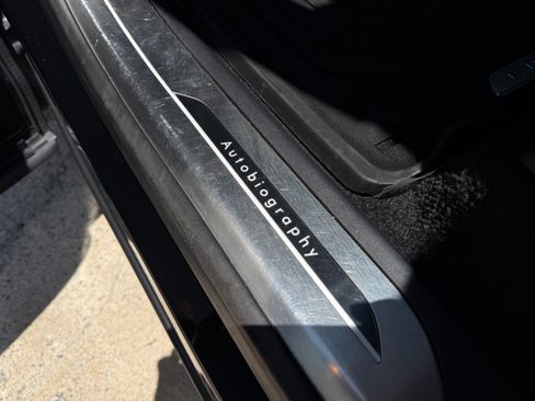 Used 2023 Land Rover Range Rover Autobiography AWD/4WD image 81
