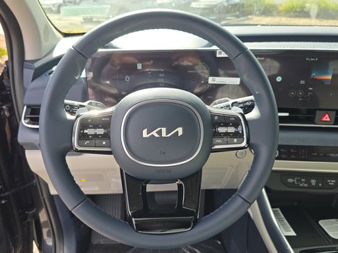 New 2026 Kia Carnival SX FWD image 30