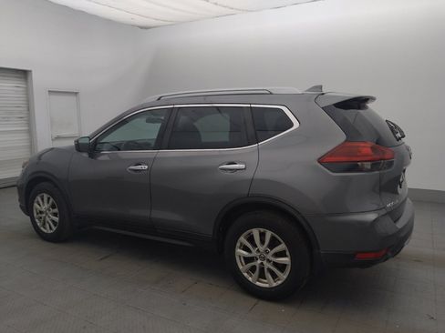 Used 2018 Nissan Rogue SV FWD image 3