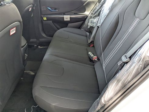 New 2025 Hyundai Elantra Blue image 12