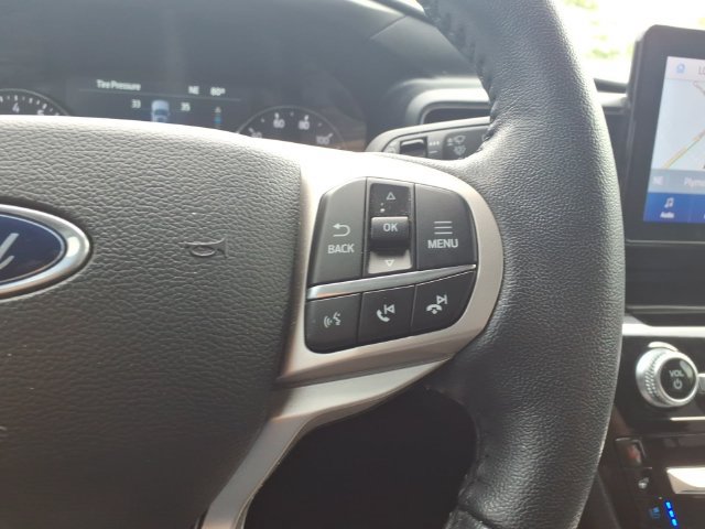 Used 2023 Ford Explorer Limited w/ Equipment Group 301A AWD/4WD image 16