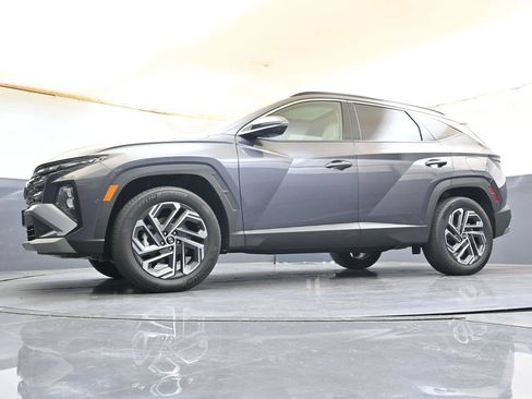 Certified 2025 Hyundai Tucson Limited AWD/4WD image 30
