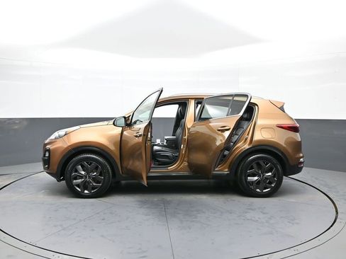 Used 2020 Kia Sportage S image 42