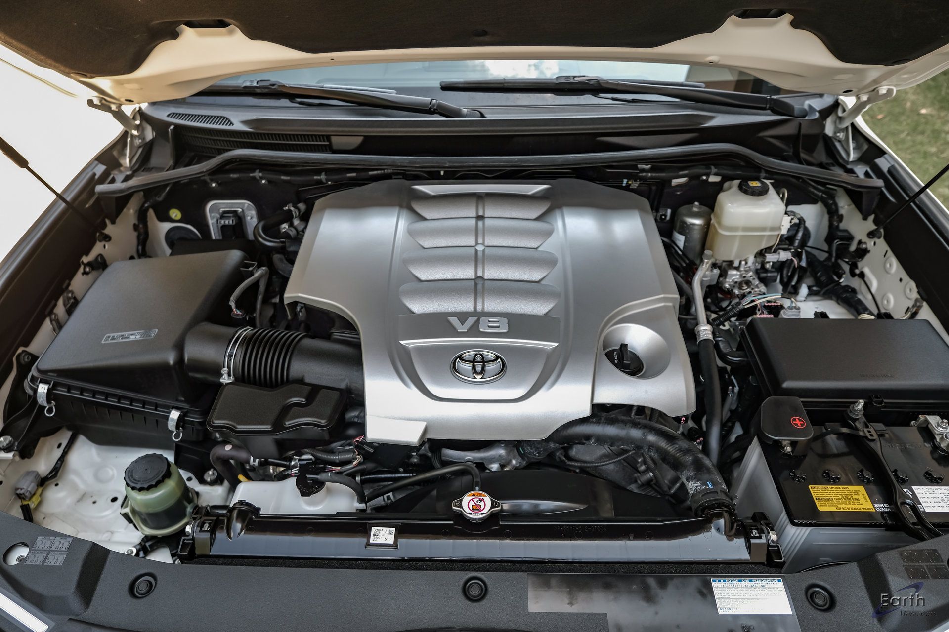 Used 2020 Toyota Land Cruiser AWD/4WD image 4