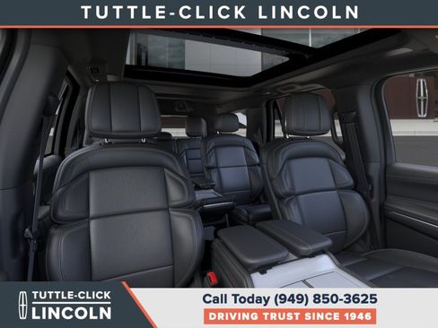 New 2026 Lincoln Navigator Reserve AWD/4WD image 10