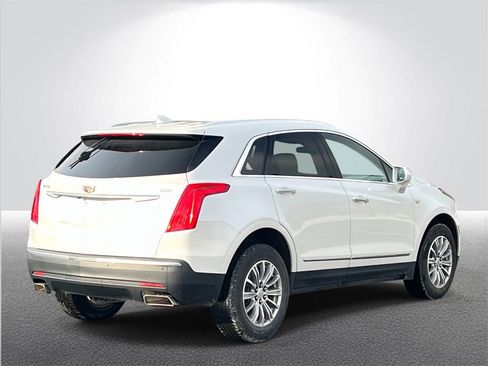Used 2018 Cadillac XT5 Luxury w/ Driver Awareness Package image 5
