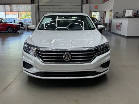 Used 2021 Volkswagen Passat 2.0T SE FWD image 6