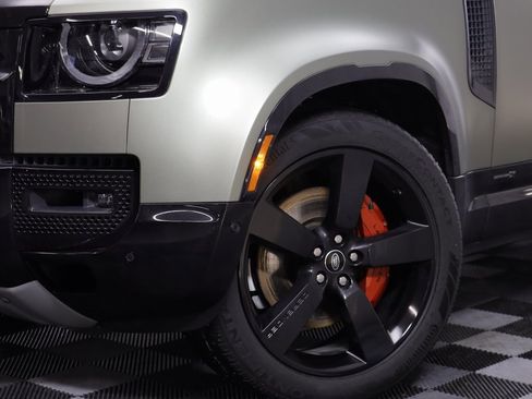 Used 2022 Land Rover Defender 110 X image 3