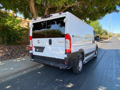 Used 2025 RAM ProMaster 2500 w/ U-Haul Equipment Group FWD image 5