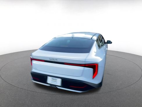 Used 2025 Kia K4 LXS image 14