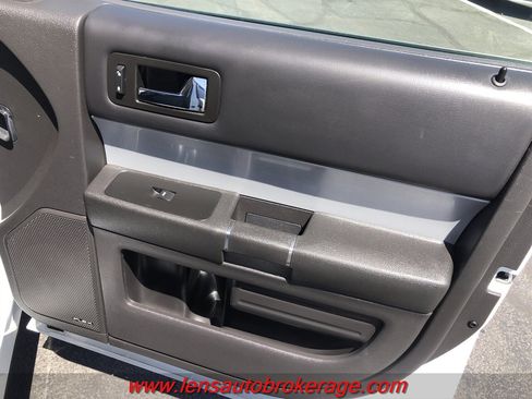 Used 2015 Ford Flex SEL w/ Equipment Group 202A FWD image 22