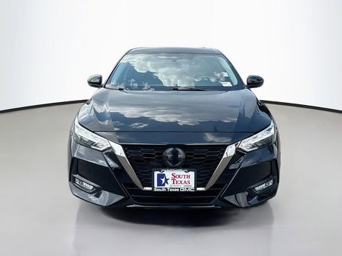 Used 2022 Nissan Sentra SR w/ Lighting Package FWD image 2