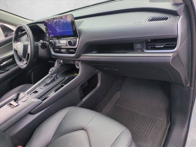 Certified 2025 Toyota Grand Highlander FWD image 21