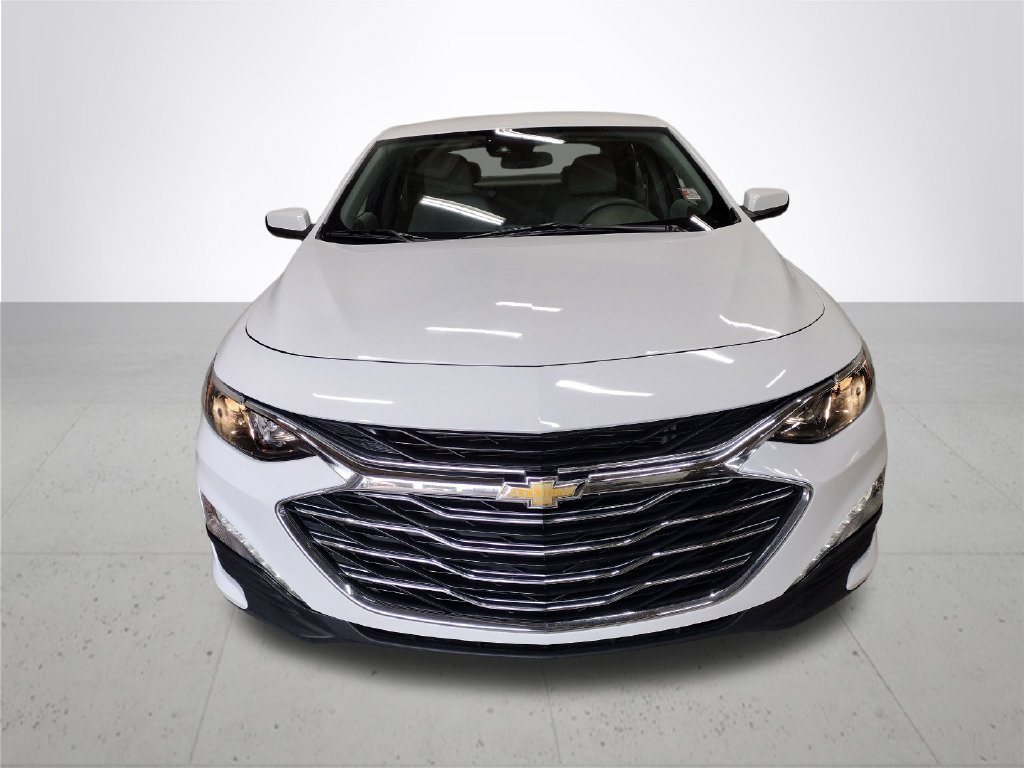 Used 2024 Chevrolet Malibu LT FWD image 3