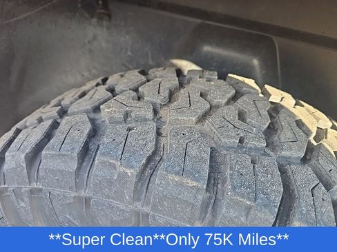 Used 2020 RAM 1500 Classic SLT image 9