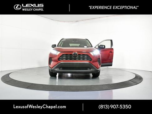 Used 2021 Toyota RAV4 LE image 40