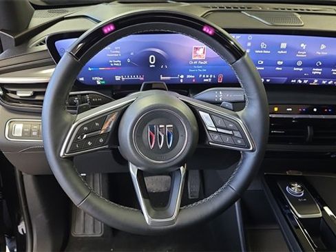 Used 2025 Buick Enclave Avenir image 24