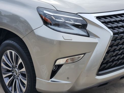 Used 2023 Lexus GX 460 Luxury AWD/4WD image 5