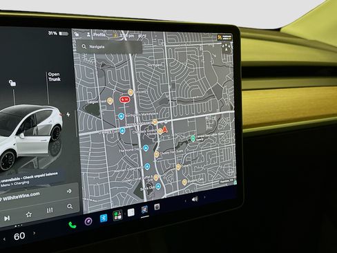 Used 2022 Tesla Model Y Performance AWD/4WD image 22