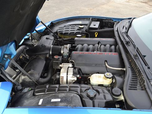 Used 2000 Chevrolet Corvette Convertible w/ Memory Pkg image 37