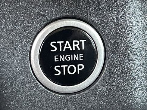 Used 2023 Nissan Rogue SV FWD image 23