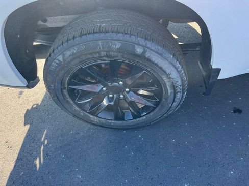 Used 2019 Chevrolet Silverado 1500 LTZ w/ LTZ Premium Package AWD/4WD image 34