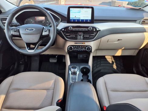 Used 2022 Ford Escape SEL AWD/4WD image 9