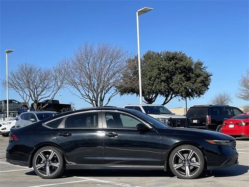 Certified 2023 Honda Accord Sport image 3