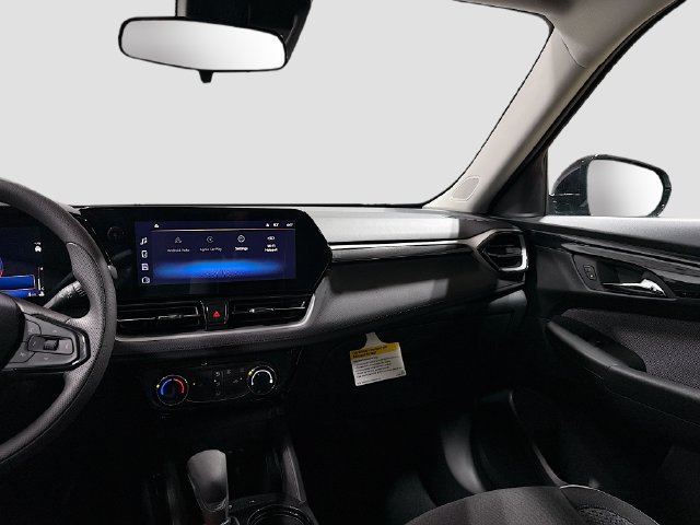 New 2026 Chevrolet TrailBlazer LT w/ Midnight Edition FWD image 24