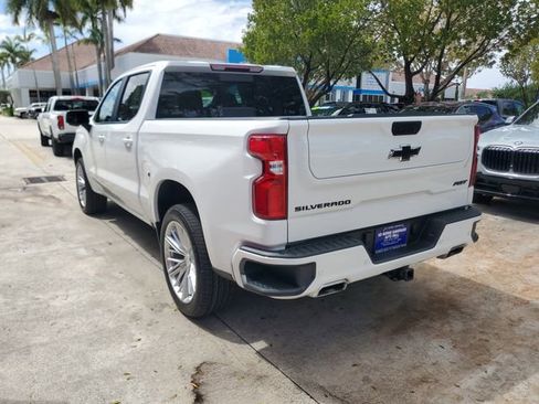 Used 2024 Chevrolet Silverado 1500 RST w/ Convenience Package II image 2
