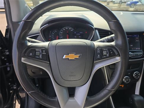 Used 2020 Chevrolet Trax LT w/ Driver Confidence Package image 21