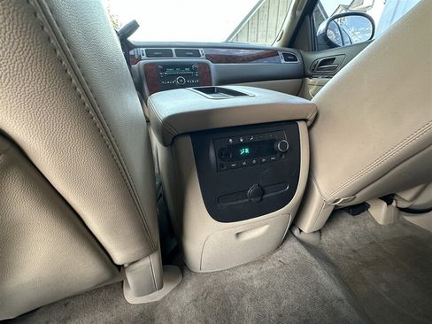 Used 2012 Chevrolet Suburban LT AWD/4WD image 45