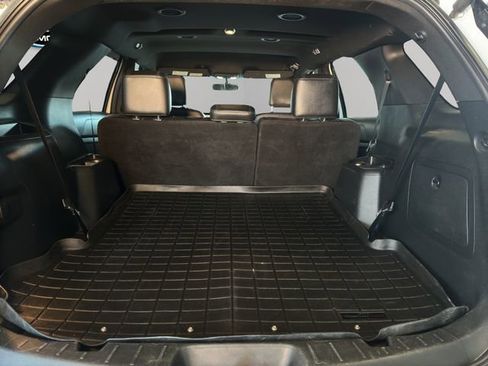 Used 2018 Ford Explorer XLT w/ Equipment Group 202A image 21