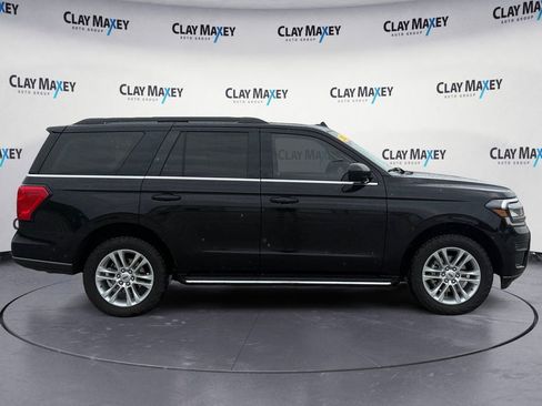 Used 2022 Ford Expedition XLT AWD/4WD image 6