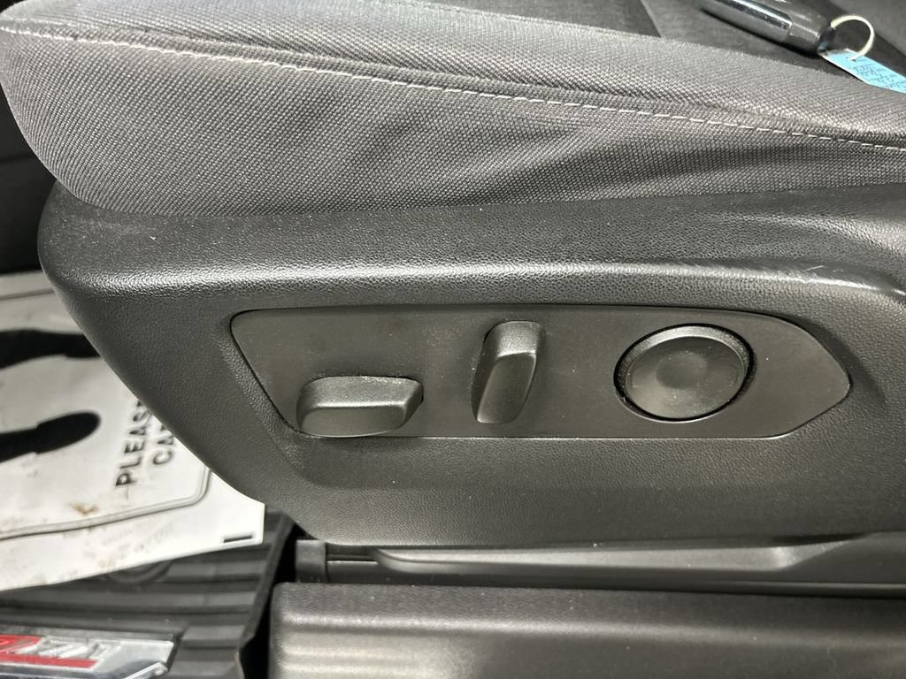 Certified 2023 Chevrolet Silverado 1500 RST AWD/4WD image 10