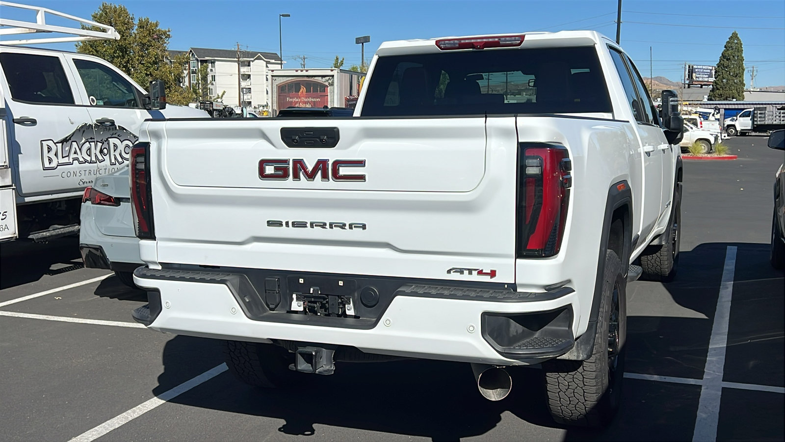 Used 2026 GMC Sierra 2500 AT4 AWD/4WD image 2
