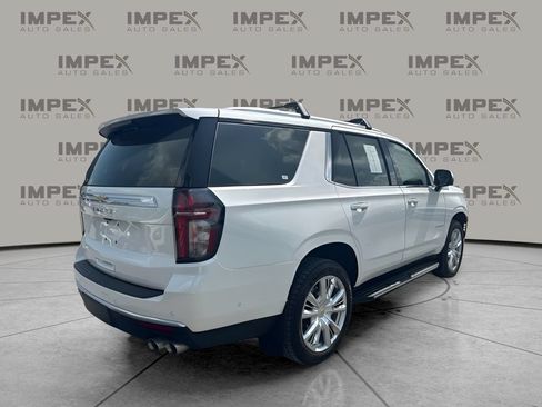 Used 2024 Chevrolet Tahoe High Country w/ Advanced Technology Package AWD/4WD image 3