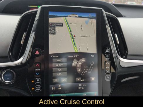 Used 2017 Toyota Prius Prime Premium image 20