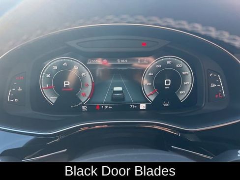 Used 2025 Audi Q7 2.0T Premium w/ Convenience Plus Package image 13