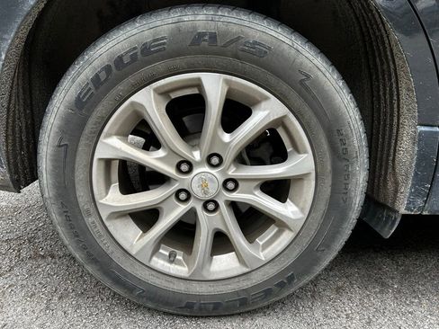 Used 2020 Chevrolet Equinox LS image 14