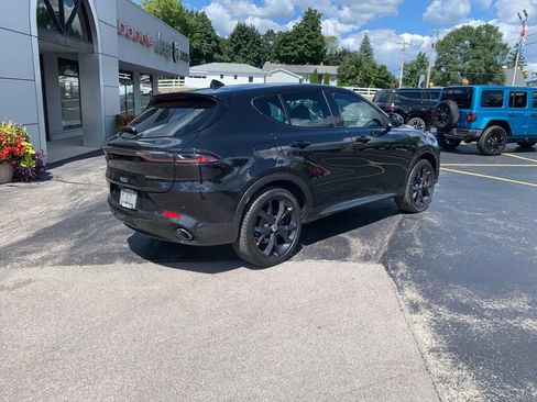 Used 2024 Dodge Hornet R/T image 8