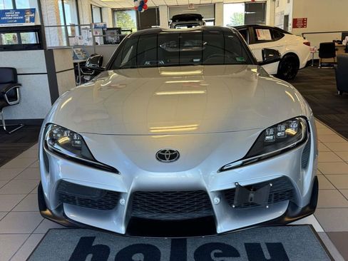 Used 2020 Toyota Supra Premium w/ Driver Assist Package RWD image 26