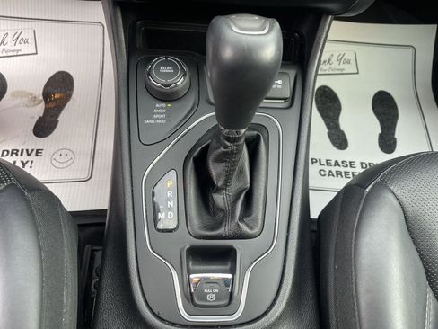 Used 2019 Jeep Cherokee High Altitude image 16