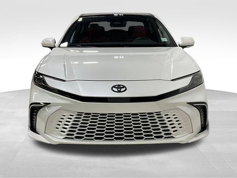 Used 2025 Toyota Camry XSE FWD image 2