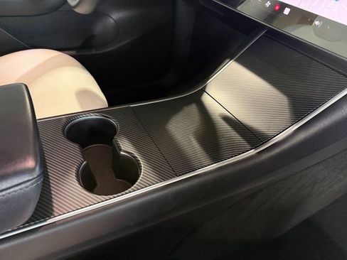 Used 2020 Tesla Model Y Long Range image 10