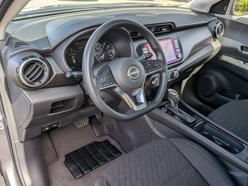 Used 2024 Nissan Kicks SV FWD image 31