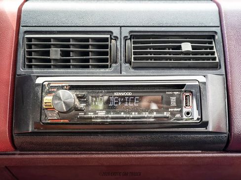 Used 1989 Chevrolet Silverado 1500 2WD Regular Cab image 20